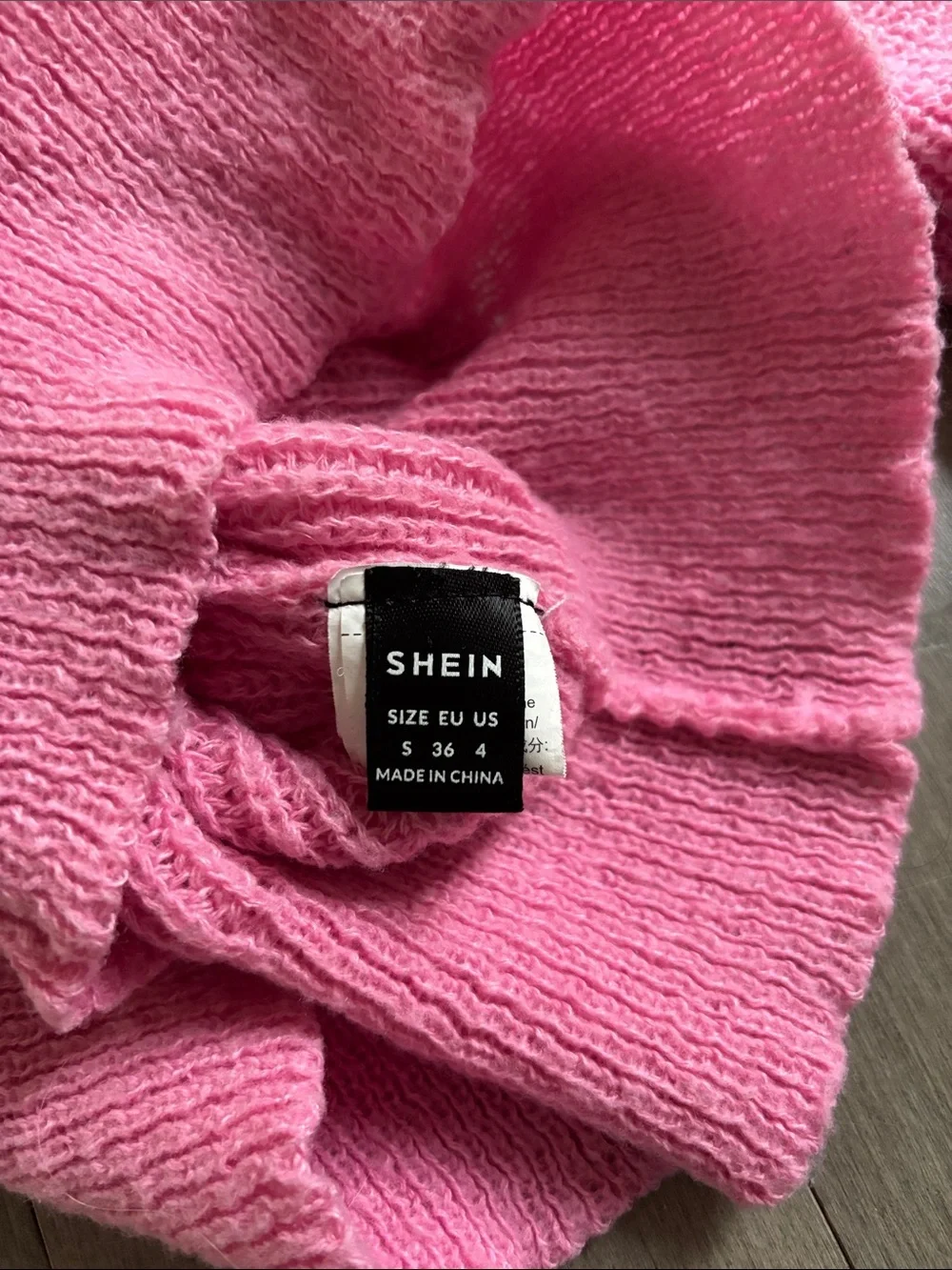 SHEIN Bubblegum Pink V-Neck Button-Up Knit Cardigan - Picture 3 of 7